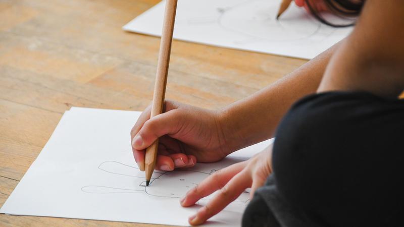 book review poster making